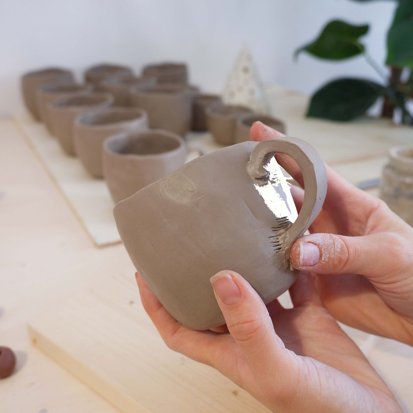 Create your own ceramic mug // Guided Pinching Workshop, 19 November
