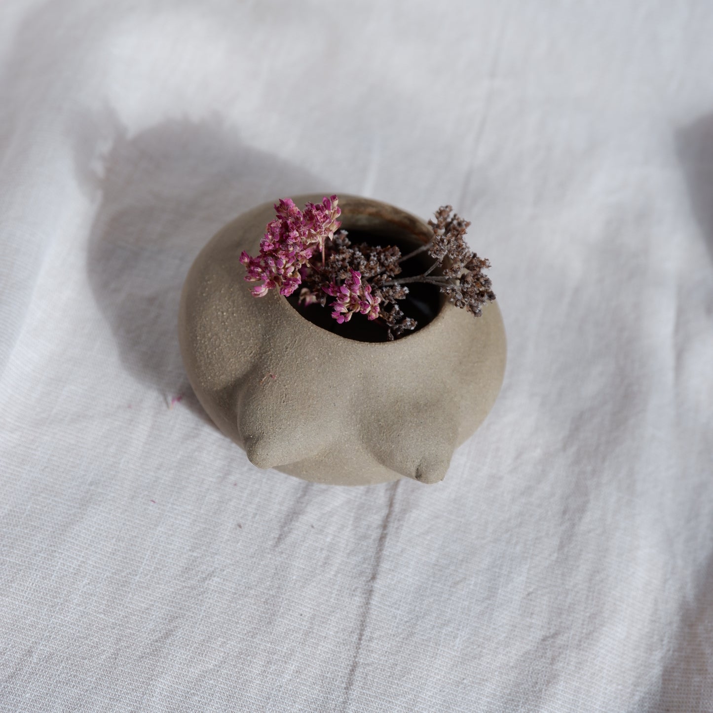 Rooted collection / Tiny vase no1