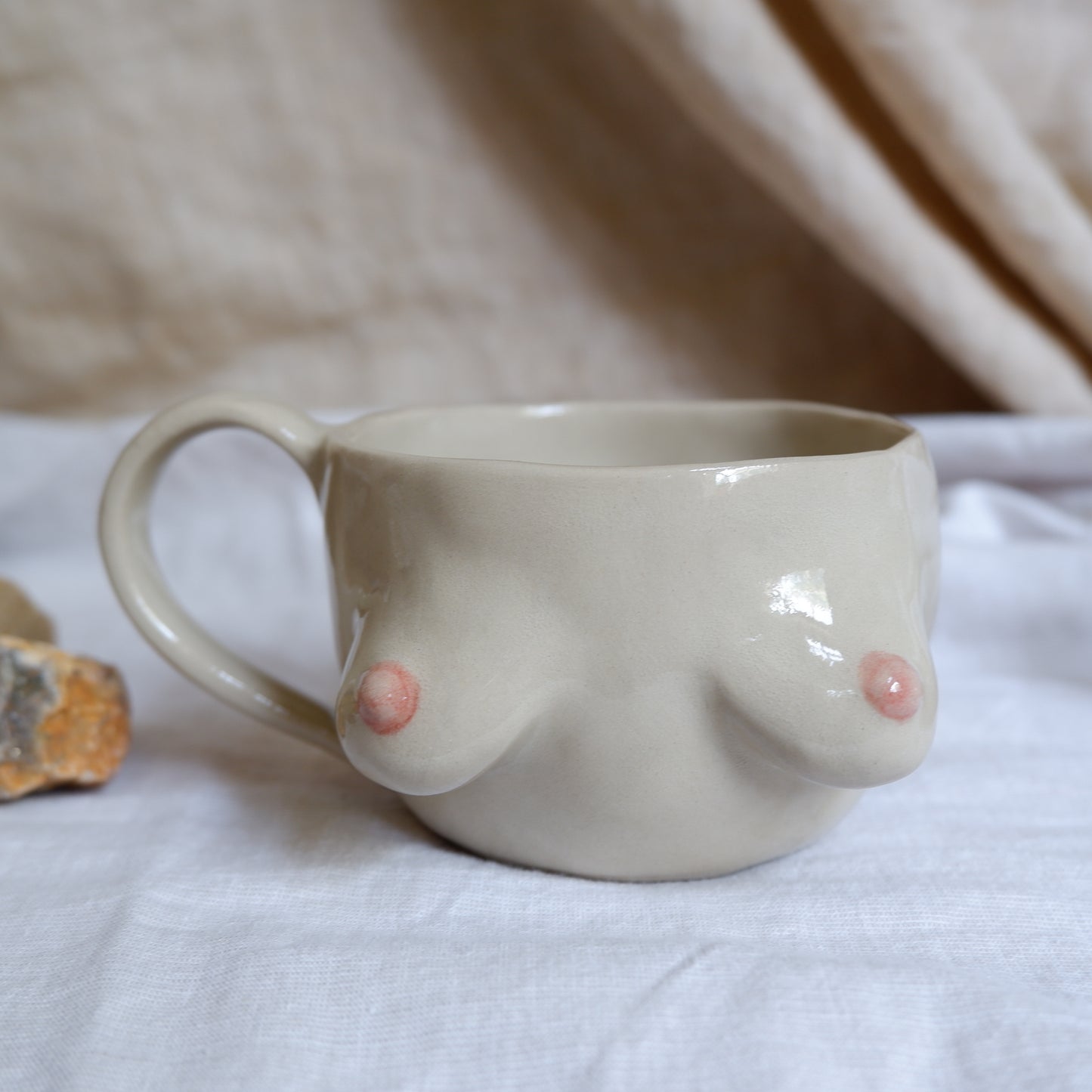 Beige Mug no1