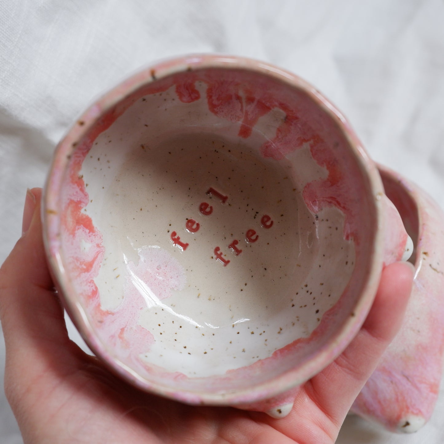 Rosy Mugs / feel free