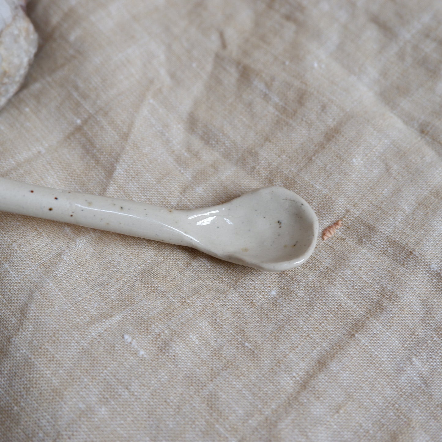Ceramic spoons