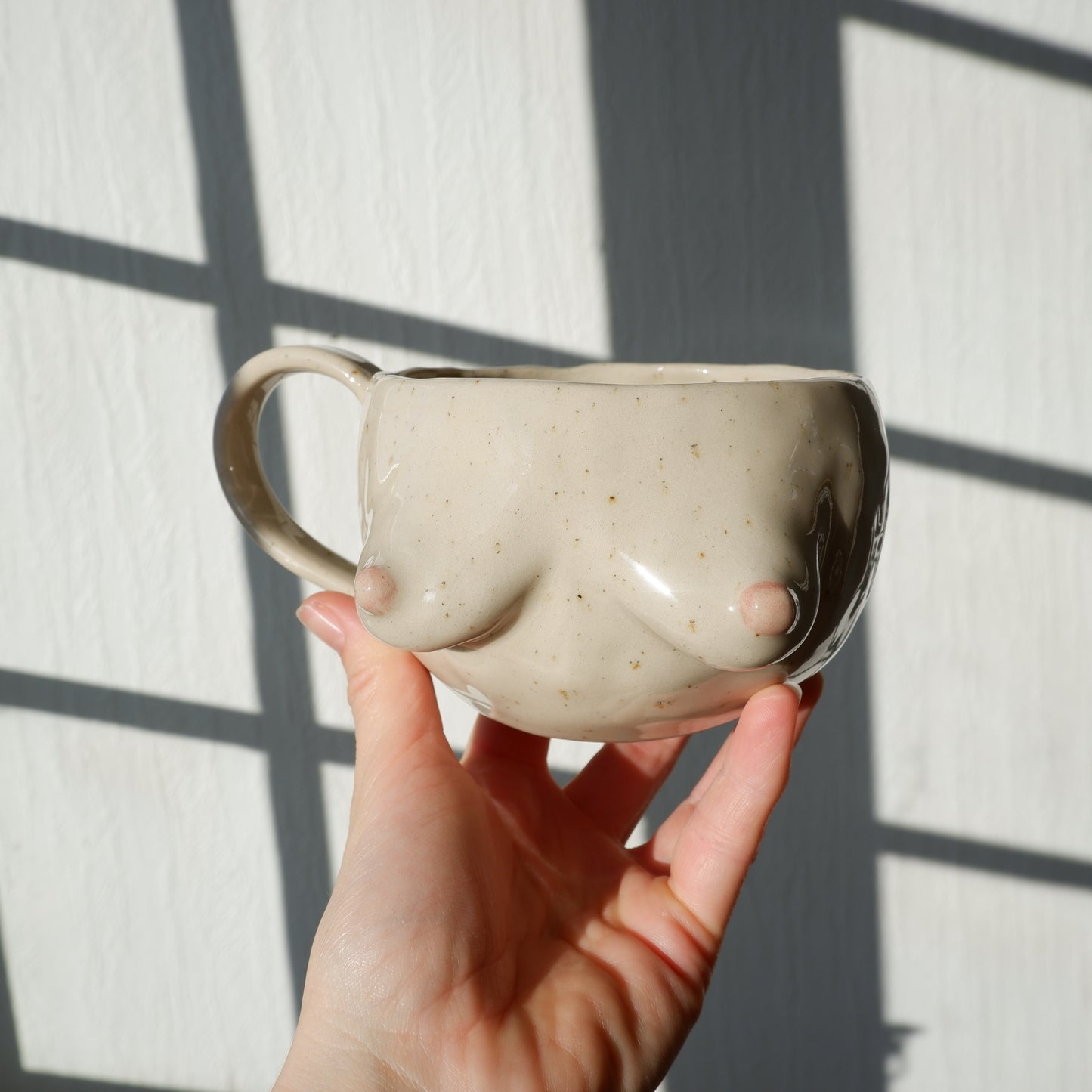 Big Beige Mug with rose details