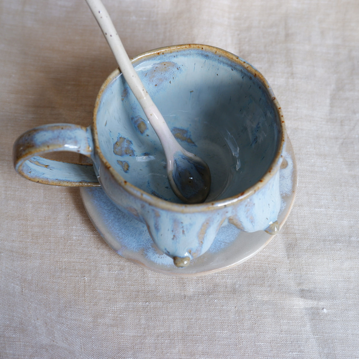 Ceramic set in blue