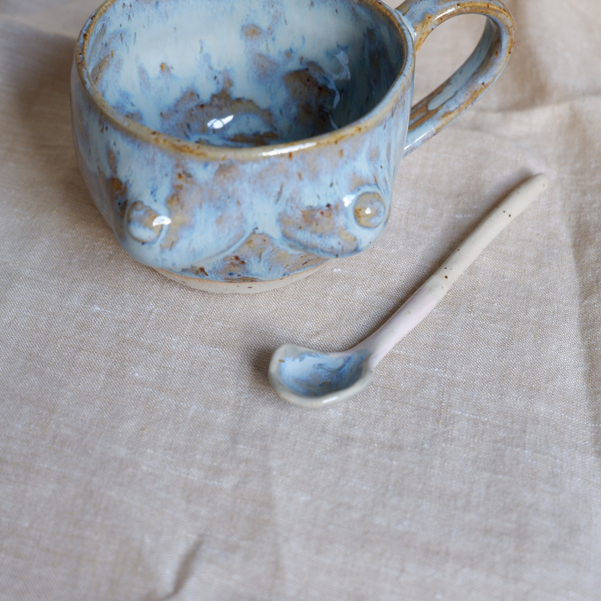Mug & spoon set in blue