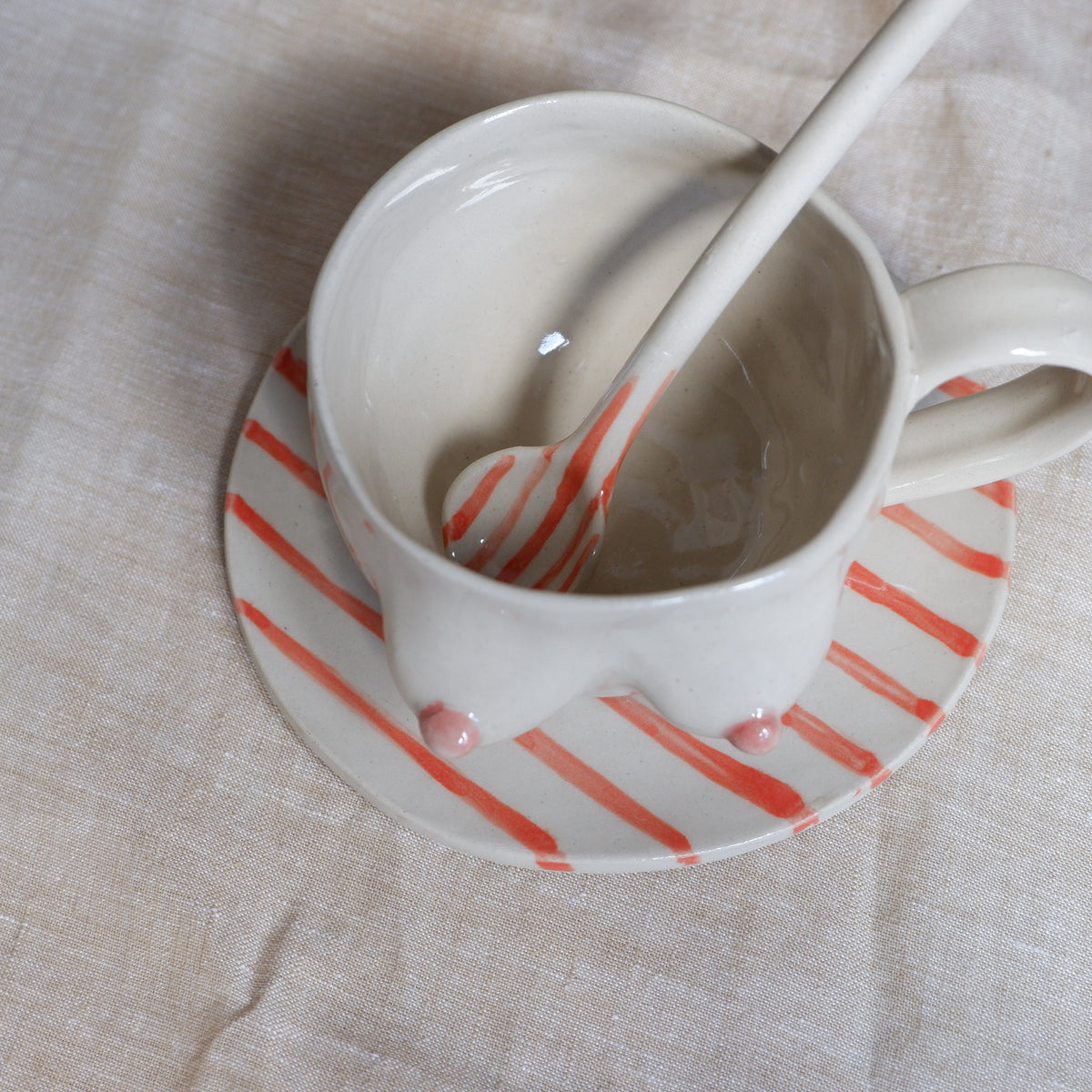 Fika set with red details