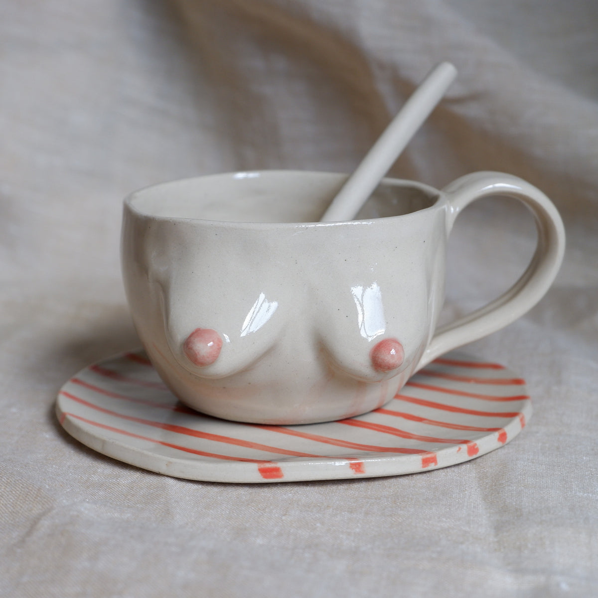 Fika set with red details