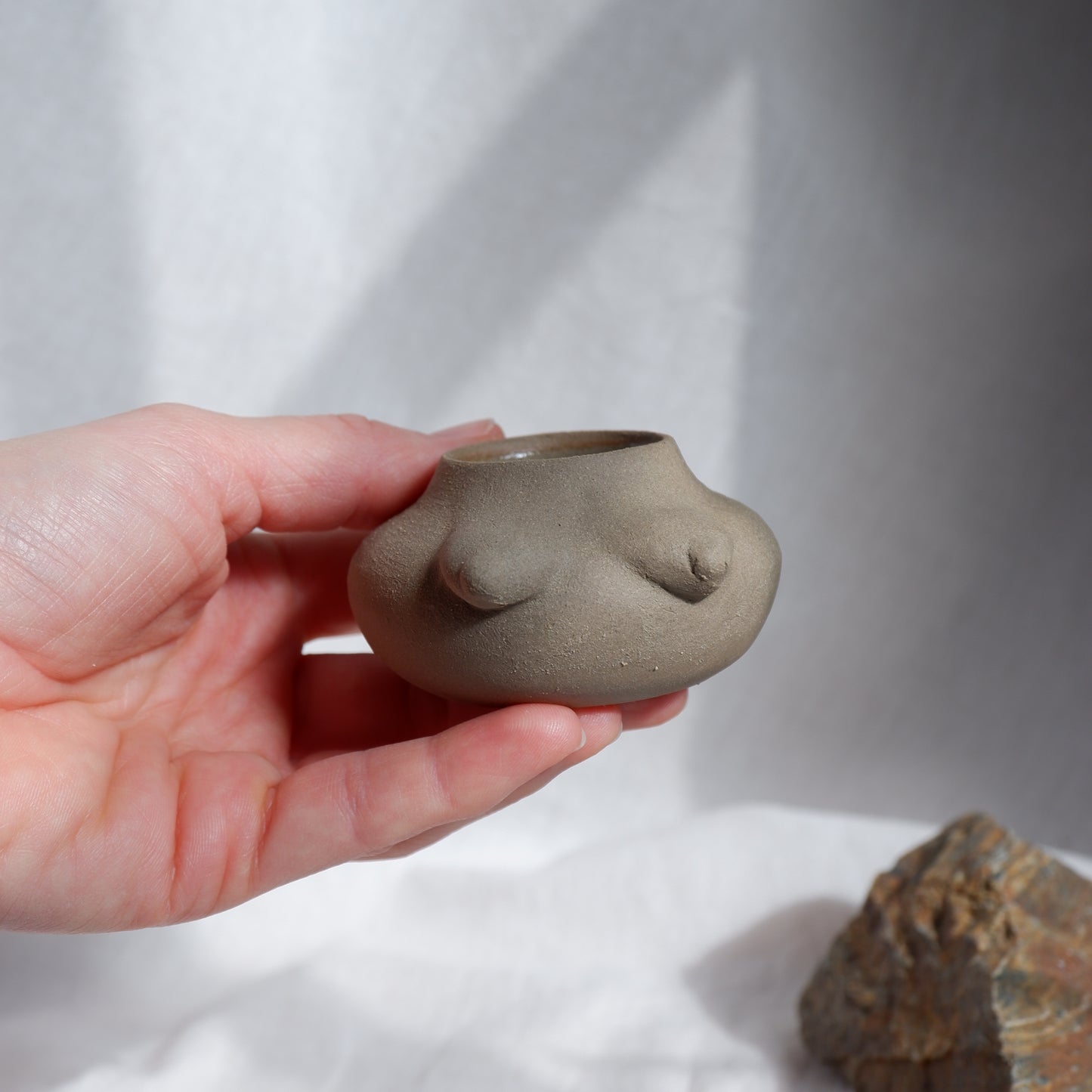 Rooted collection / Tiny vase no1