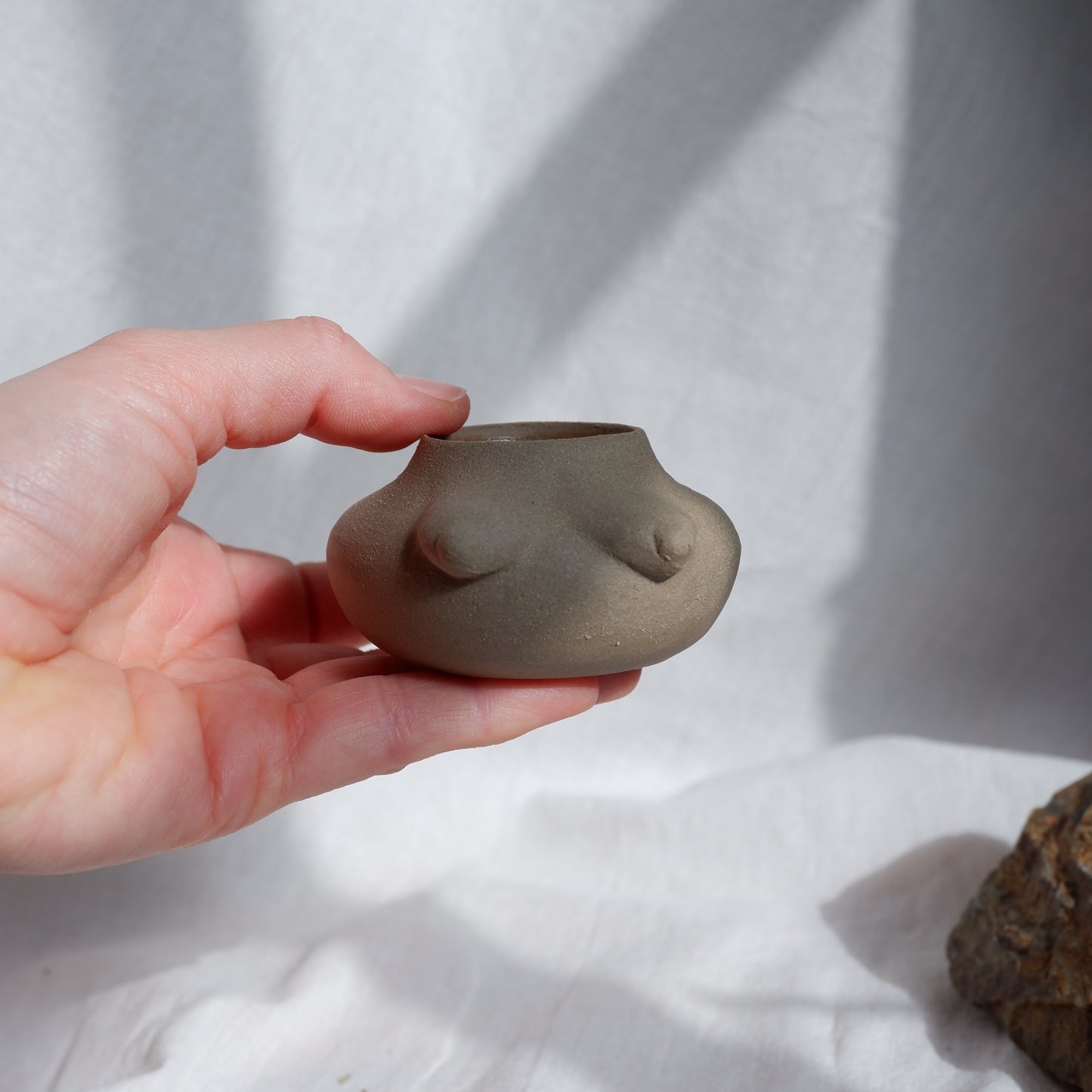 Rooted collection / Tiny vase no1