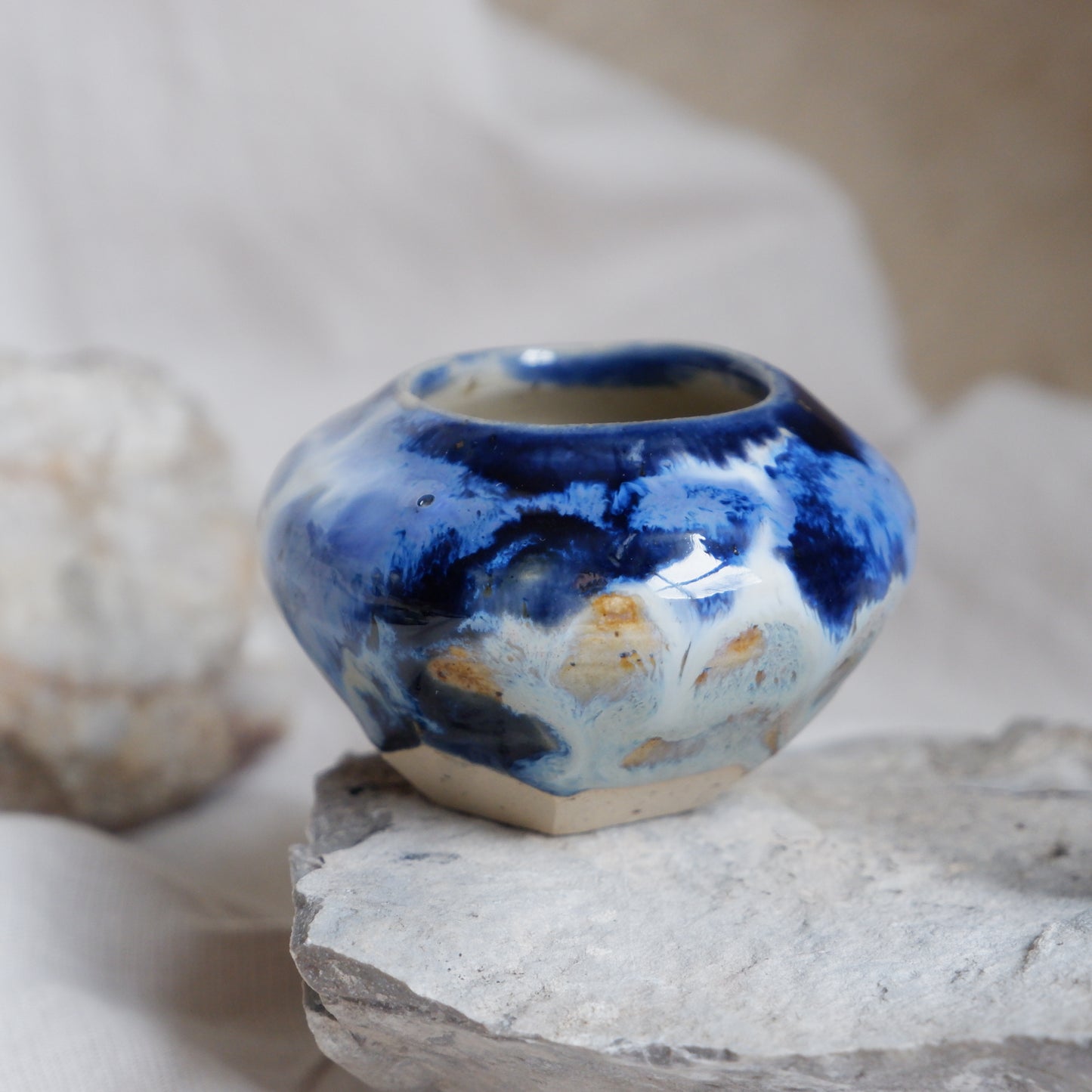 Tiny colorful vase no4