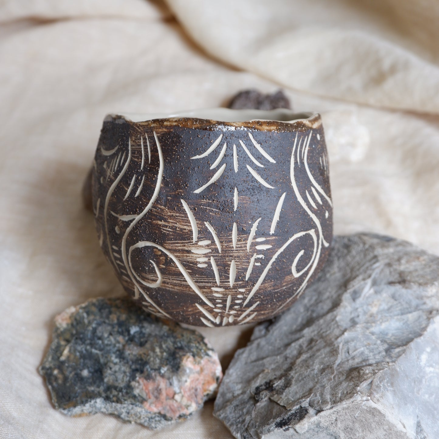 Rooted collection / Unearthed Mug no5 (380ml)