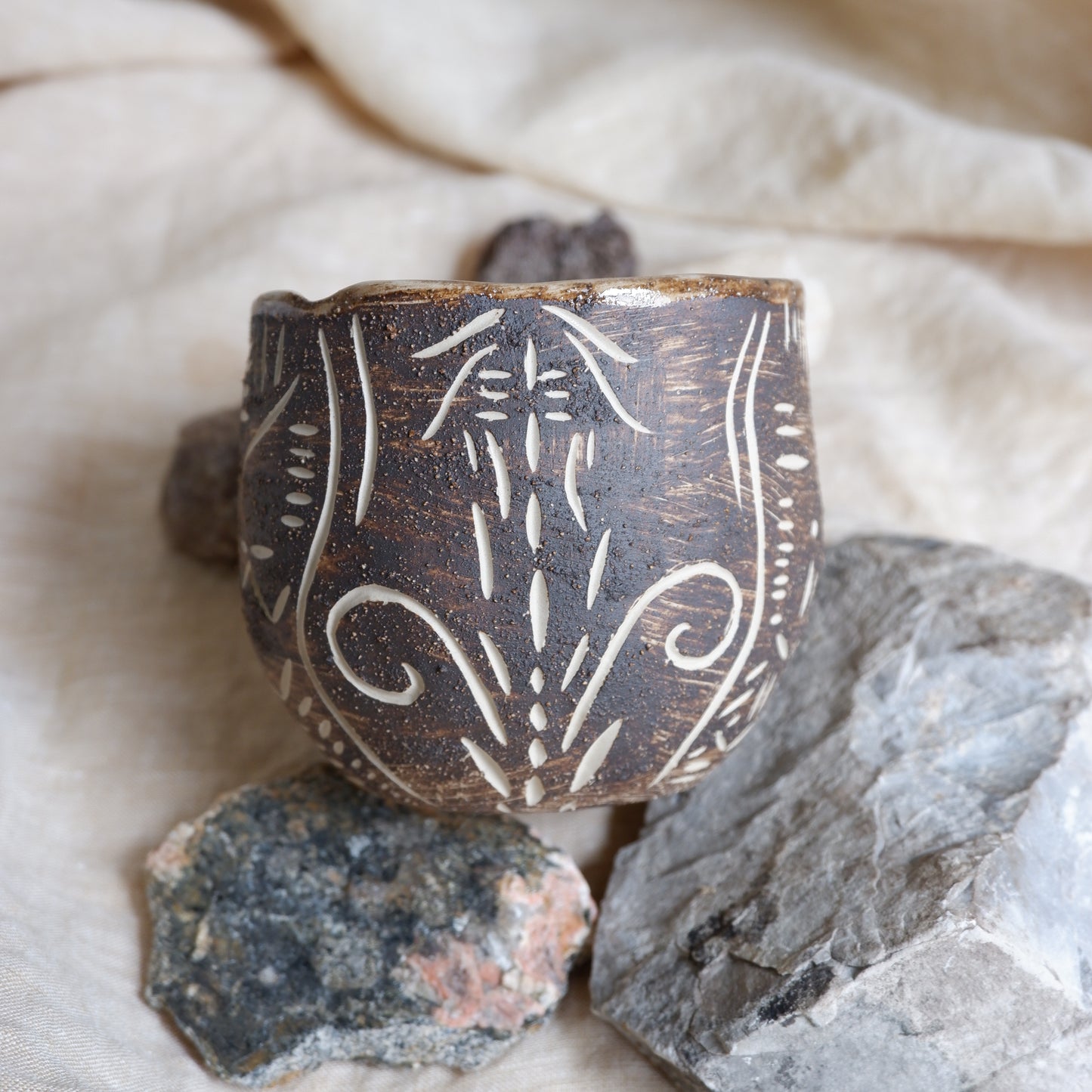 Rooted collection / Unearthed Mug no6 (380ml)