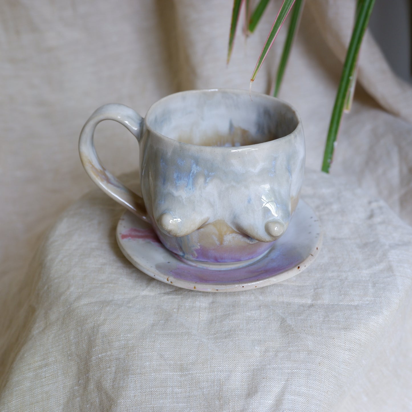 Colorful saucer no1