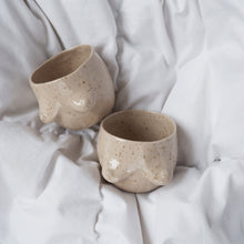 Load image into Gallery viewer, Speckled beige mugs
