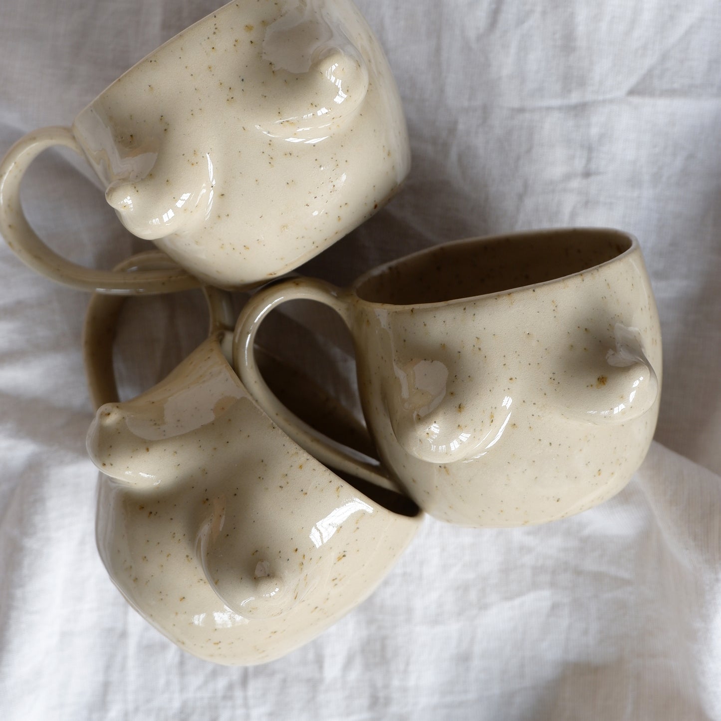 The Surprise Mug / Speckled beige mug with a handle *NEW*