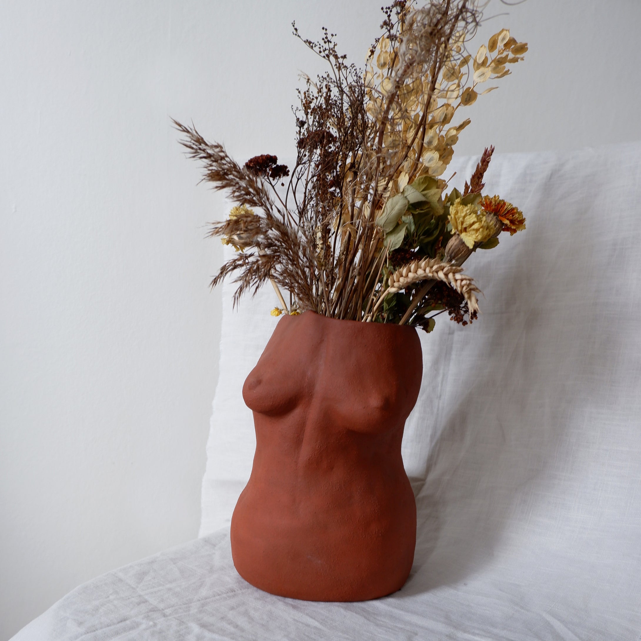 Brick red sculptural vase Woman