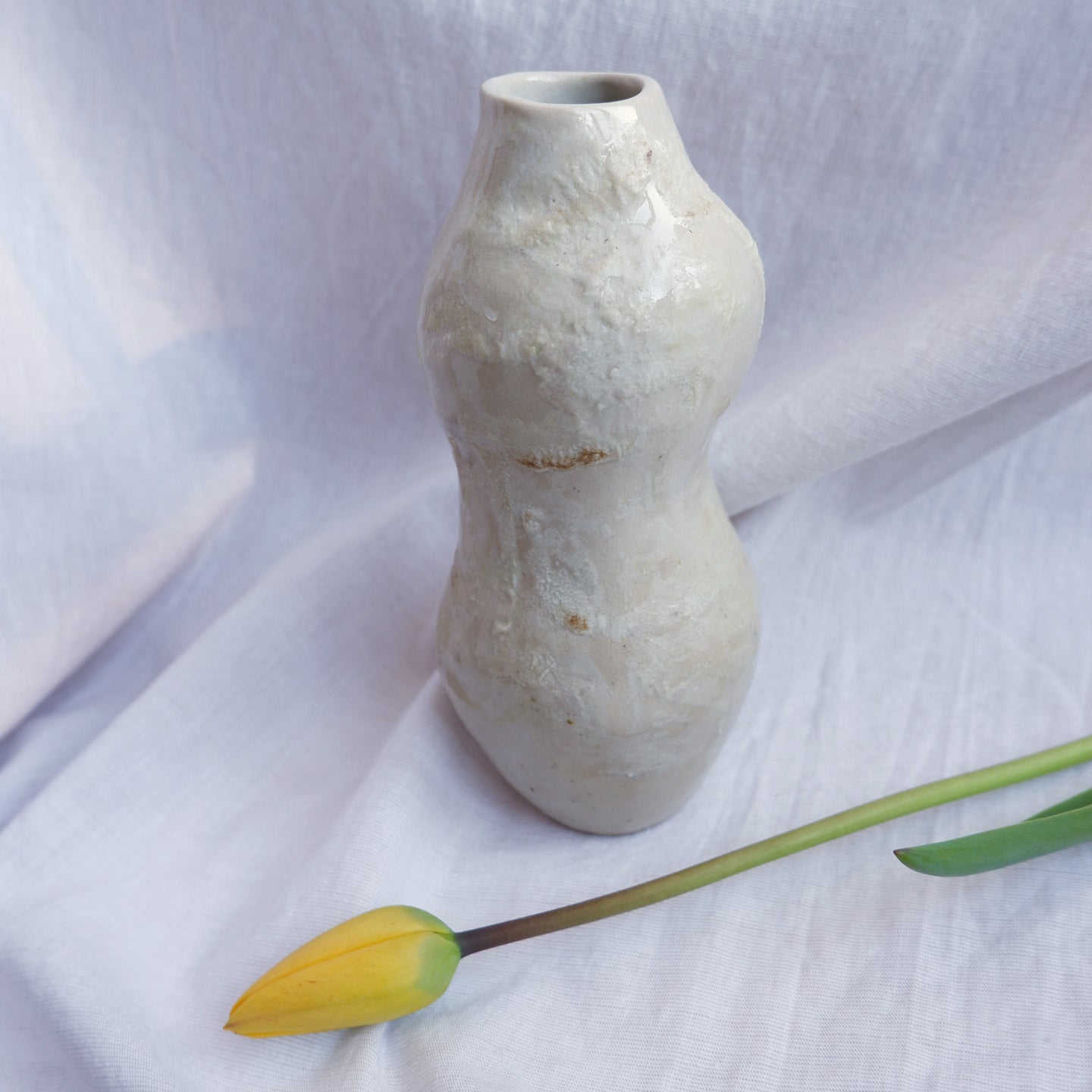 Sculptural vase Woman in Beige