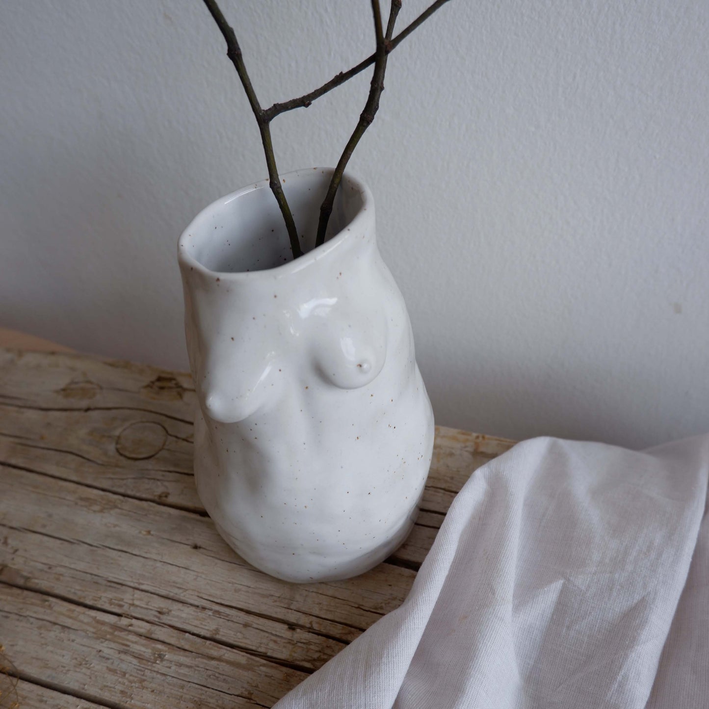 Sculptural vase Woman in white